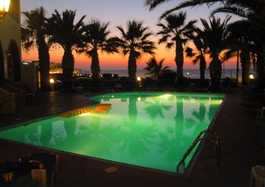 Palm Bay Hotel Sissi Eksteriør bilde